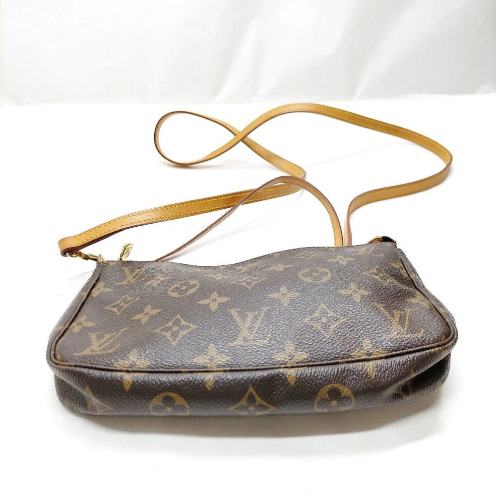 Authentic Louis Vuitton Pochette Accessories Monogram Shoulder Bag mn613-030726 - Picture 9 of 16